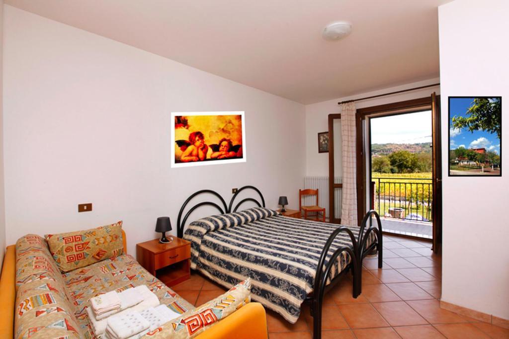 Azienda Agrituristica Pericle Монтелла Екстер'єр фото